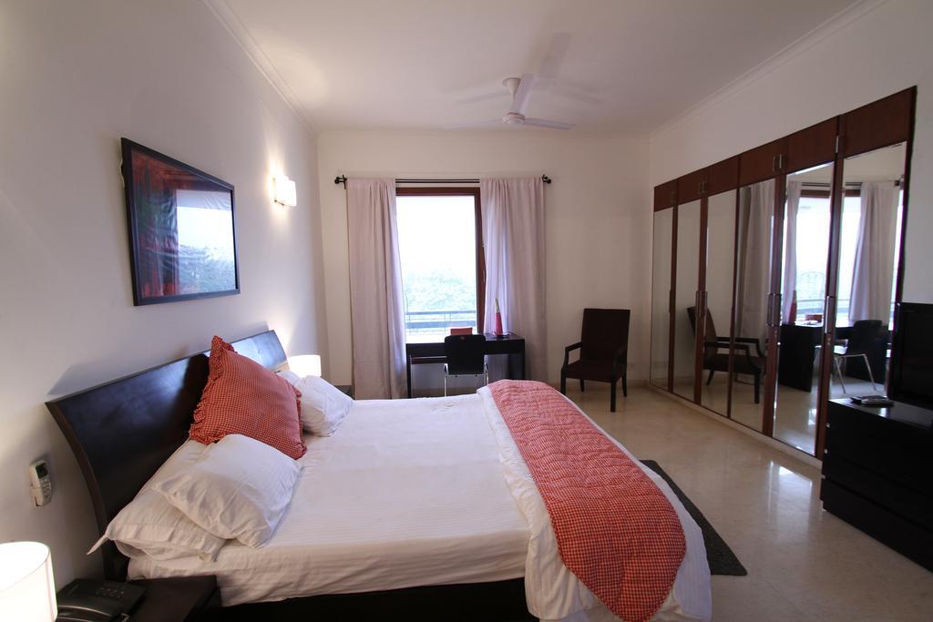 Luxury Suites And Hotels-Parkfront Гургаон Номер фото
